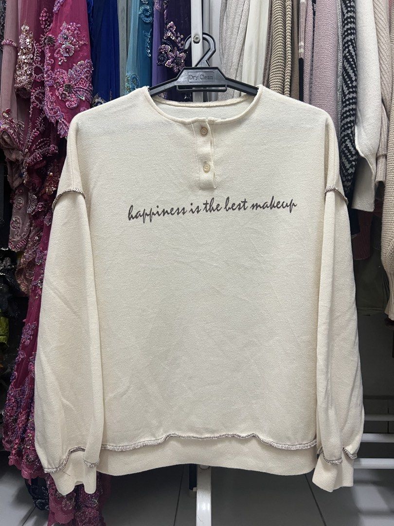 Knitwear Basic (Category: Longsleeves) located in Kuala Lumpur. Submitted by rose0511.crystal (Listing ID 1455358925, Image 2). Description: Pit : boleh pergi smpai 25 Labuh : 24 camtu Berminat dm/wasabi OII5II4328I lekaih Fast pay only (booking with payment) Nak pickup : Aman Puri Kepong Kalau jauh : kita post ✅.