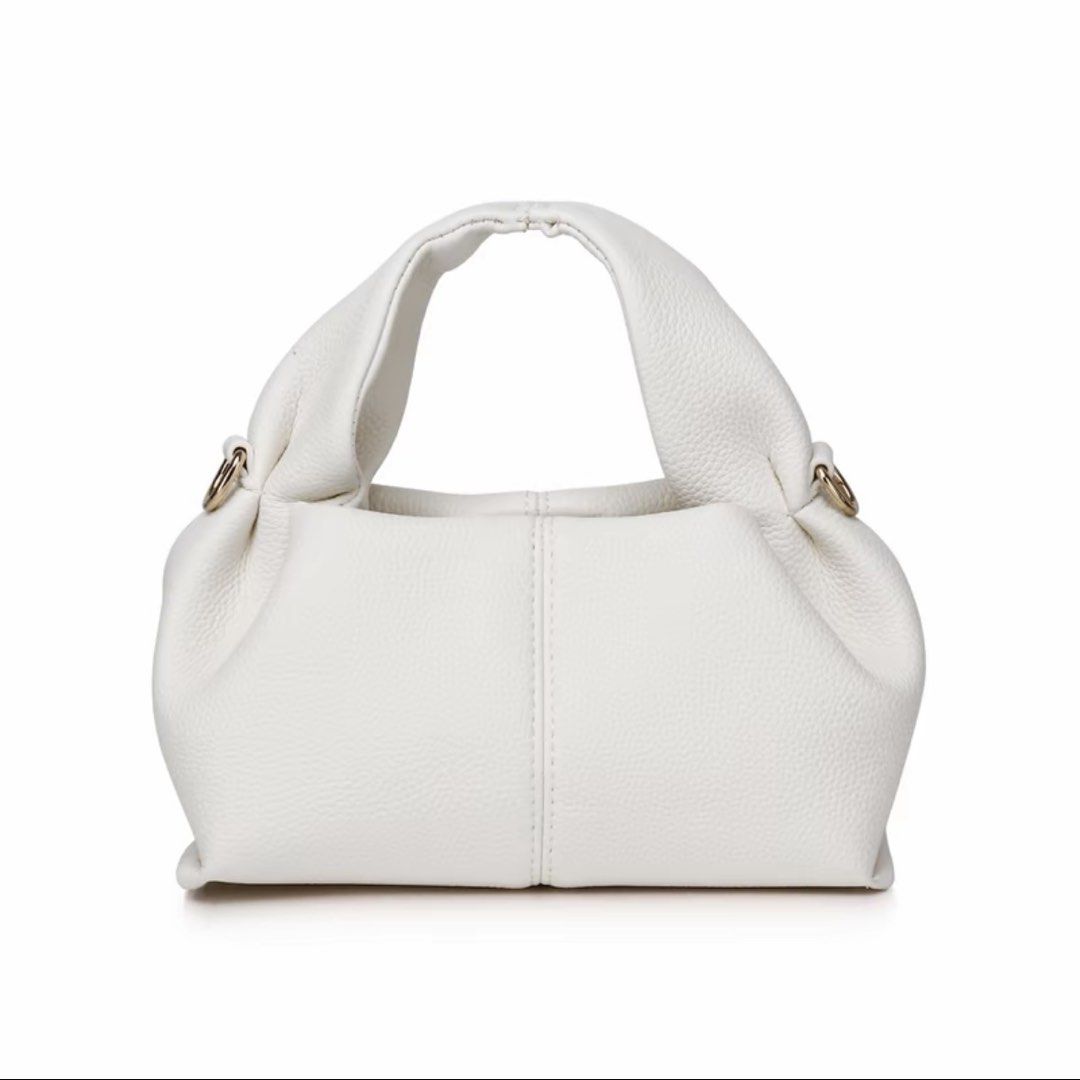 Larrisa Cloud Dumpling (Category: Cross-body Bags) located in Alor Setar. Submitted by caaaf1a (Listing ID 1455437413, Image 1). Description: -Colour cream -Chat for details .