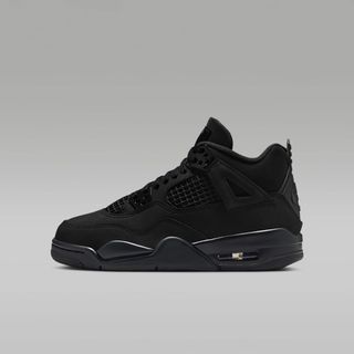 (Category: ) located in . Submitted by sneaker_swaggy (Listing ID 1455483315, Image 1). Description: .
