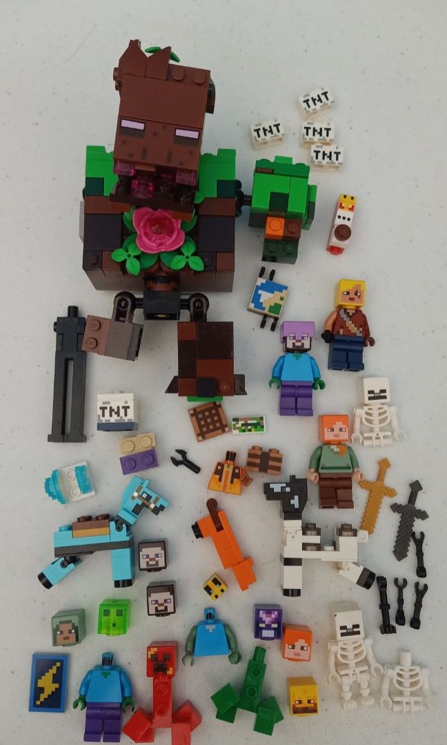 Lego Minecraft... (Category: Lego & Building Sets) located in Sorsogon. Submitted by divs4joy (Listing ID 1455392628, Image 1). Description: Lego Minecraft... 1385❌❌❌❌ 👉 as it is; WYSIWYG. 👉 see other photos for details..