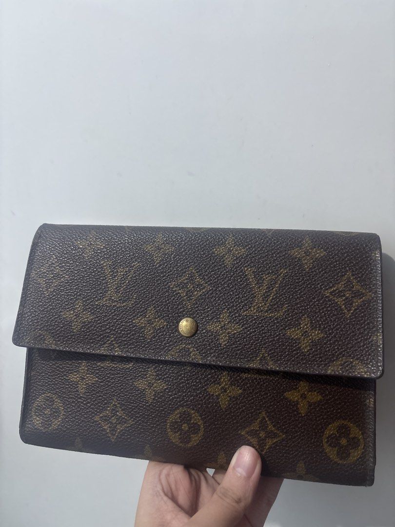 louis vuitton monogram pochette trifold passport wallet (Category: Luxury Bags & Wallets) located in Dasmarinas. Submitted by sweetestgirlintown (Listing ID 1455473302, Image 1). Description: nego rfs badly need funds guaranteed og by seller.