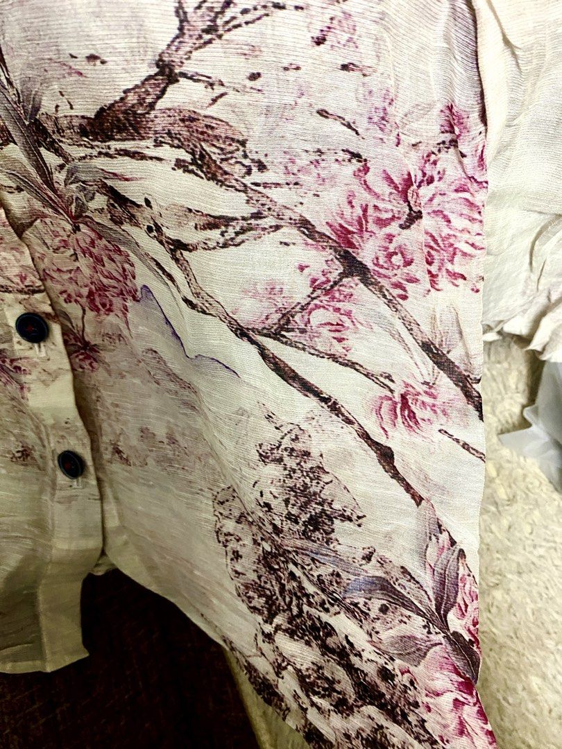 Louis Vuitton Paris Silk Blend Button-Up Shirt Size 40 (Category: Luxury Apparel) located in Cavite. Submitted by curatedluxury (Listing ID 1455482045, Image 3). Description: -Authentic Louis Vuitton Paris silk blend button longsleeve - Features a beautiful nature-inspired print with pink floral accents - Button-up front with black buttons - Size: 40 Handpicked/ Bought in Japan Second hand shop during my holiday Last price posted!!! pls no asking