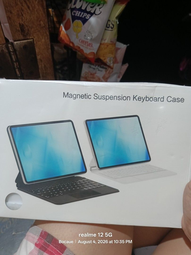 Magnetic keyboard case for ipad (Category: iPad) located in Manila. Submitted by aringother24058 (Listing ID 1455322926, Image 1). Description: magnetic keyboard case for ipad.