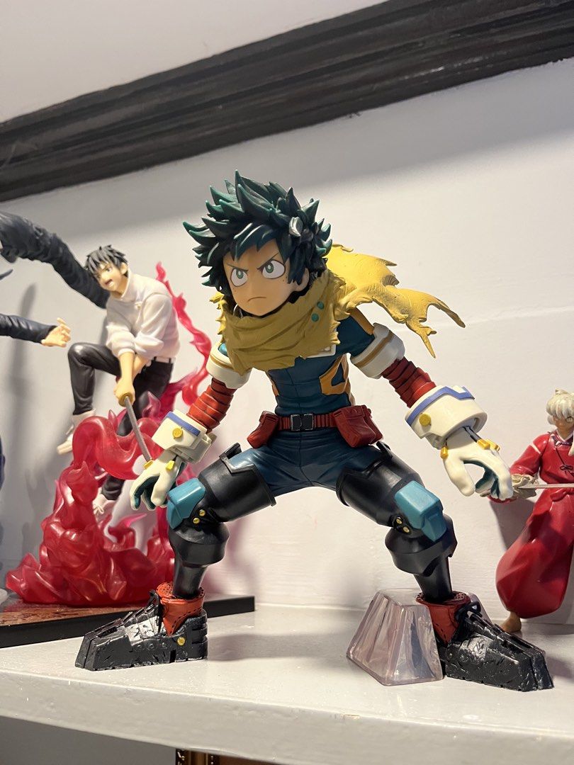 Masterlise Deku/Midoriya - BIB (Category: Figurines & Statues) located in Lipa City. Submitted by nanabear69 (Listing ID 1447198363, Image 3). Description: - Back in box or BIB condition. No clamshell - Authentic Ichiban Kuji Izuku Midoriya figure - From the popular anime series My Hero Academia - Features incredible detail on the costume and cape .