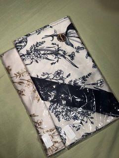 (Category: ) located in . Submitted by userluvs2shop (Listing ID 1455359226, Image 1). Description: .