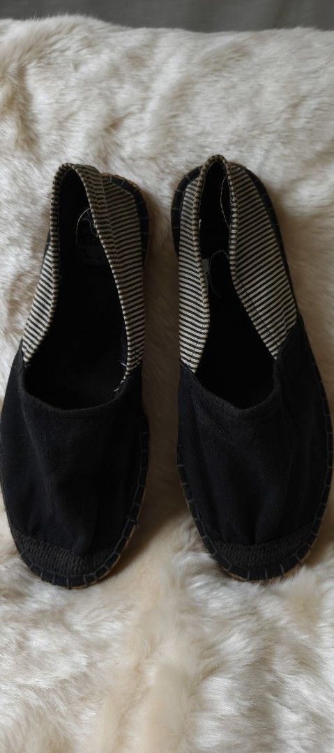 Missy Black Canvas Espadrilles with Striped Trim (Category: Flats & Sandals) located in Taguig. Submitted by ymicloset (Listing ID 1455394843, Image 1). Description: - Brand: Missy - Type: Canvas Espadrilles - Color: Black - Size: EUR 39 / UK 6 - Features: Striped trim around opening, comfortable slip-on style - Origin: Made in China.
