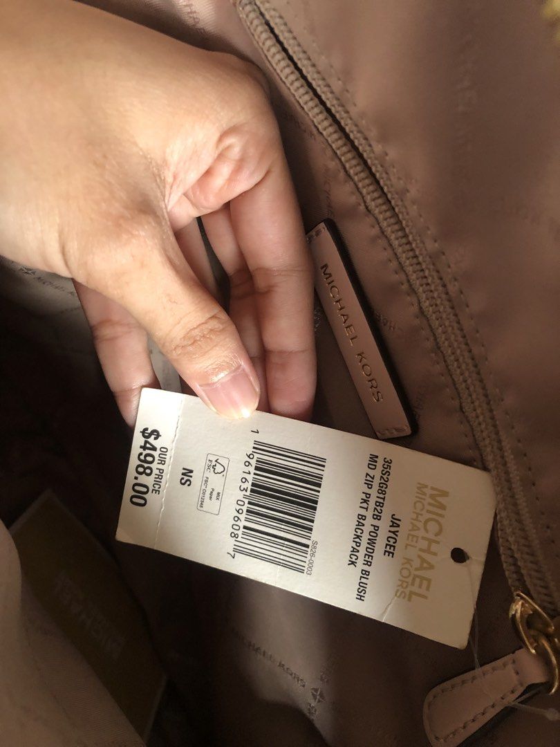 MK Jaycee Medium Logo Backpack Authentic (Category: Luxury Bags & Wallets) located in San Nicolas. Submitted by coleeein (Listing ID 1455387455, Image 3). Description: Authentic MK backpack (bought in Hawaii, USA) Like new, minimal signs of usage almost none Personal Preloved No issues, and damages Still with the Bag tag (original price 498 US dollars) LP is nothing below 12,000.