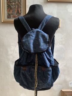 (Category: ) located in . Submitted by thrice.closet (Listing ID 1455374909, Image 1). Description: .