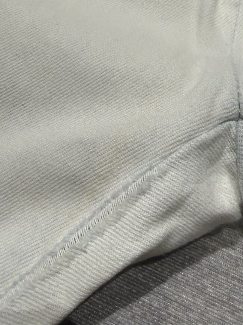 MSGM JEANS (Category: Jeans & Leggings) located in Singapore. Submitted by mitchluck (Listing ID 1455434809, Image 3). Description: .