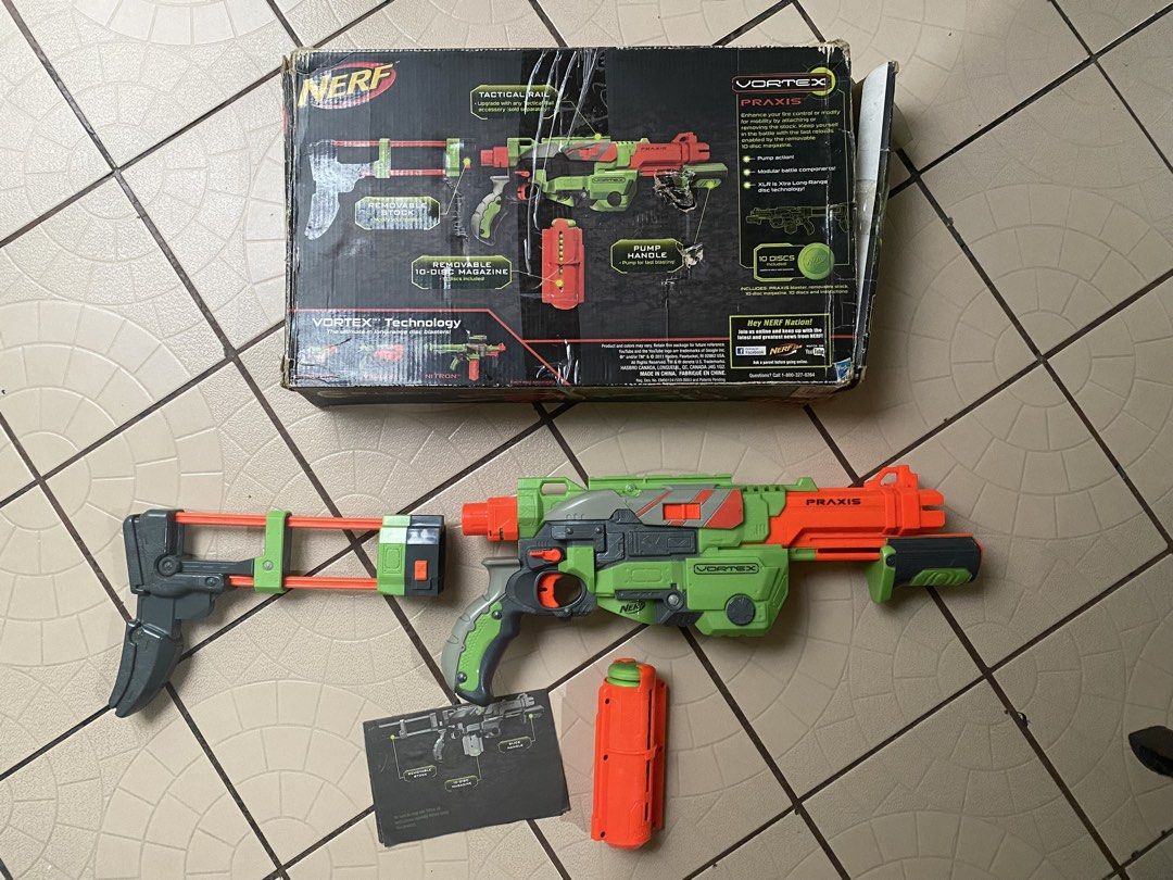 Nerf Gun (Category: Action & Battle Toys) located in Pasig City. Submitted by xhuming-2 (Listing ID 1455380788, Image 1). Description: •maayos na maayos pa halos parang bago pa.
