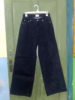 (Kategori: ) berada di . Dikirim oleh rera_store (ID iklan 1455419431, Gambar 1). Deskripsi: .