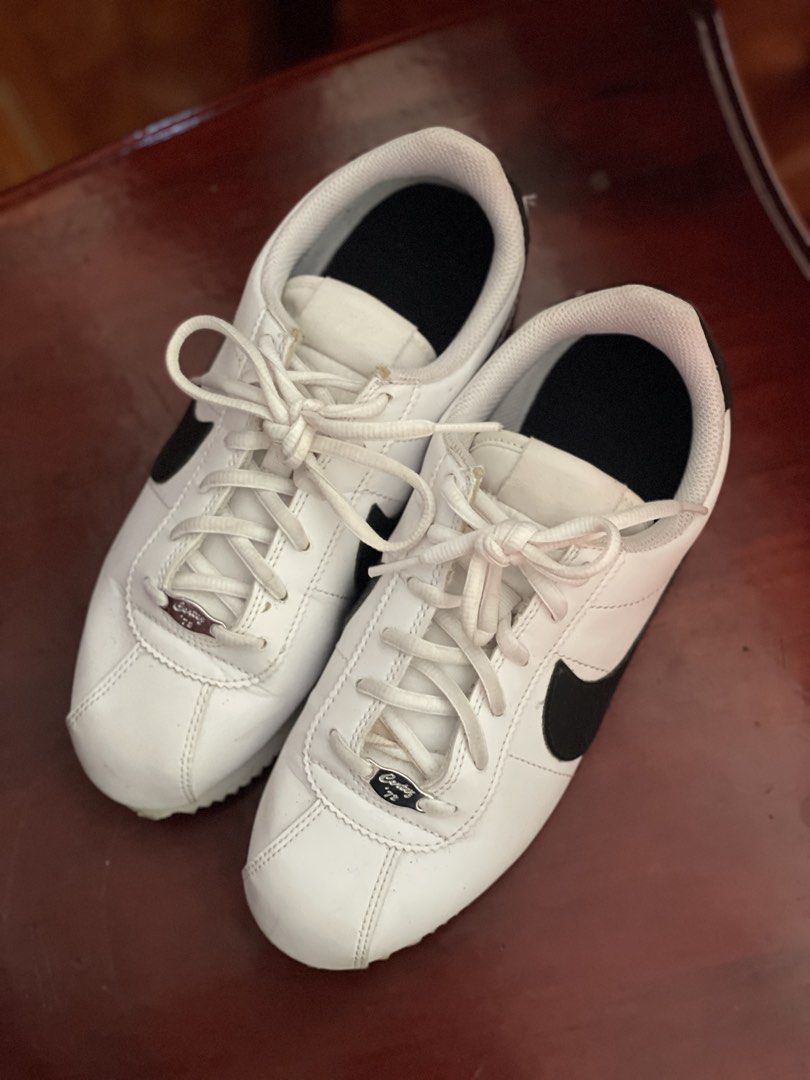Nike Cortez White Black Leather Sneakers (Category: Sneakers) located in Tacloban City. Submitted by insdc (Listing ID 1455376348, Image 1). Description: - Classic Nike Cortez - White leather with black swoosh and heel tab - Lace-up closure - Timeless, versatile style - Ideal for everyday wear - Ready for a new home.