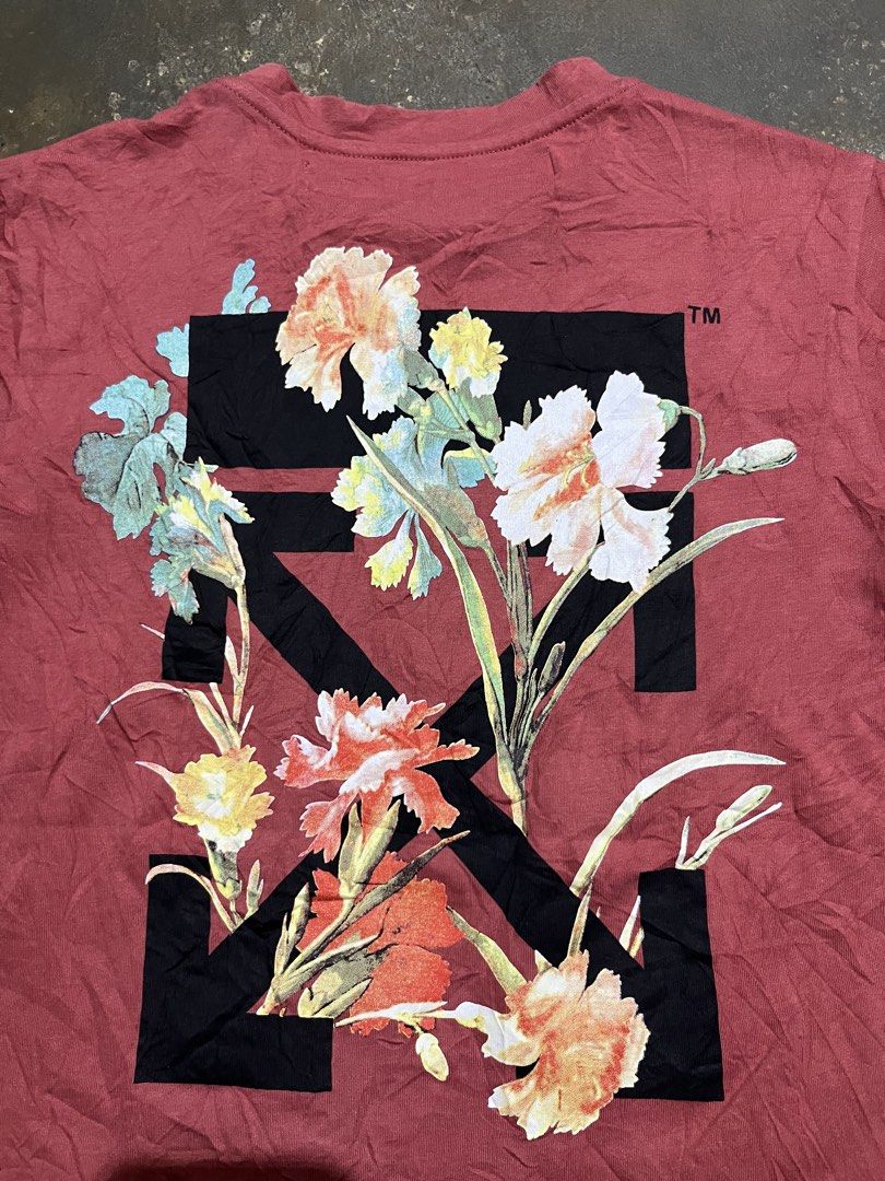 Off white flower (Category: Activewear) located in Angeles City. Submitted by sothriftzz (Listing ID 1455434549, Image 2). Description: .