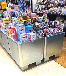 （分類：）位於 。 由 oh.toys 提交（商品編號 1455357892，圖片 1）。簡介： 。