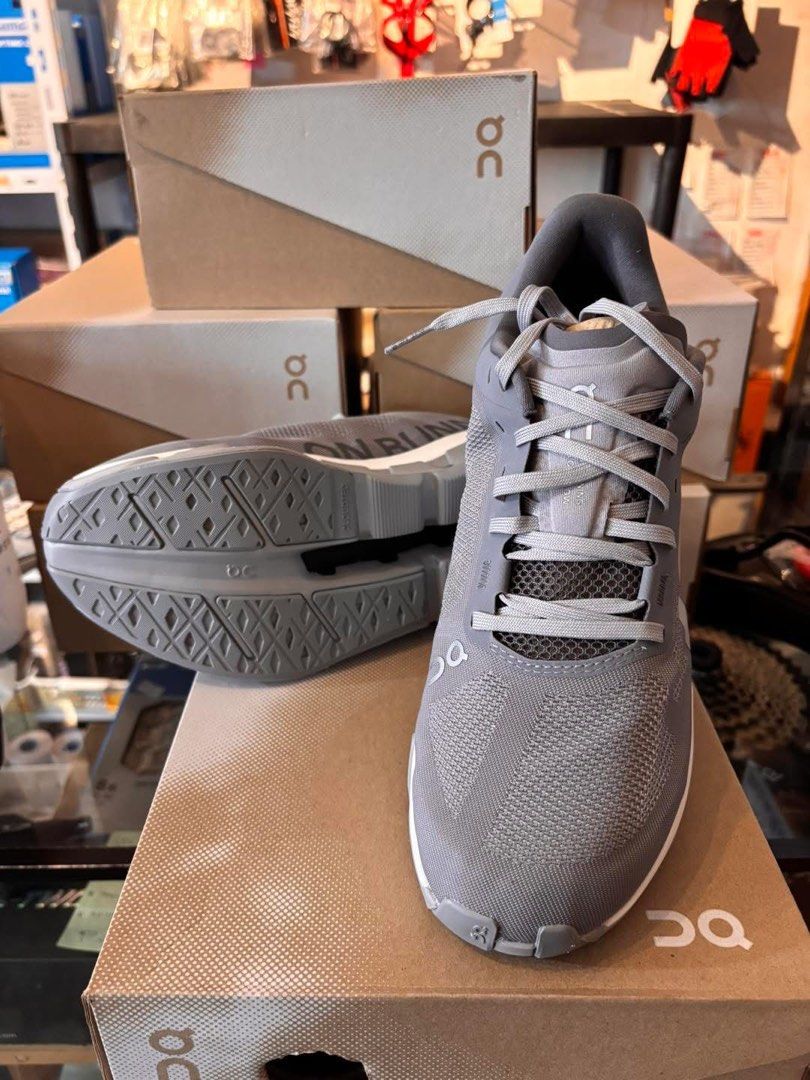 ON Running Cloudflow Grey Swiss Engineering Mens size US 8 (Category: Sneakers) located in Kabankalan. Submitted by mad_zillaaa (Listing ID 1455327241, Image 1). Description: - ON Running Cloudflow shoes - Swiss Engineering - Ideal for running and everyday wear - Lightweight and comfortable design - Unique sole for excellent grip - Comes with original box - Ready for your next run.