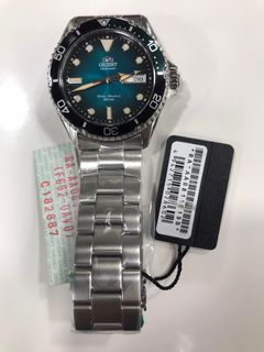 (Category: ) located in . Submitted by seikowatchfactory (Listing ID 1455416612, Image 1). Description: .