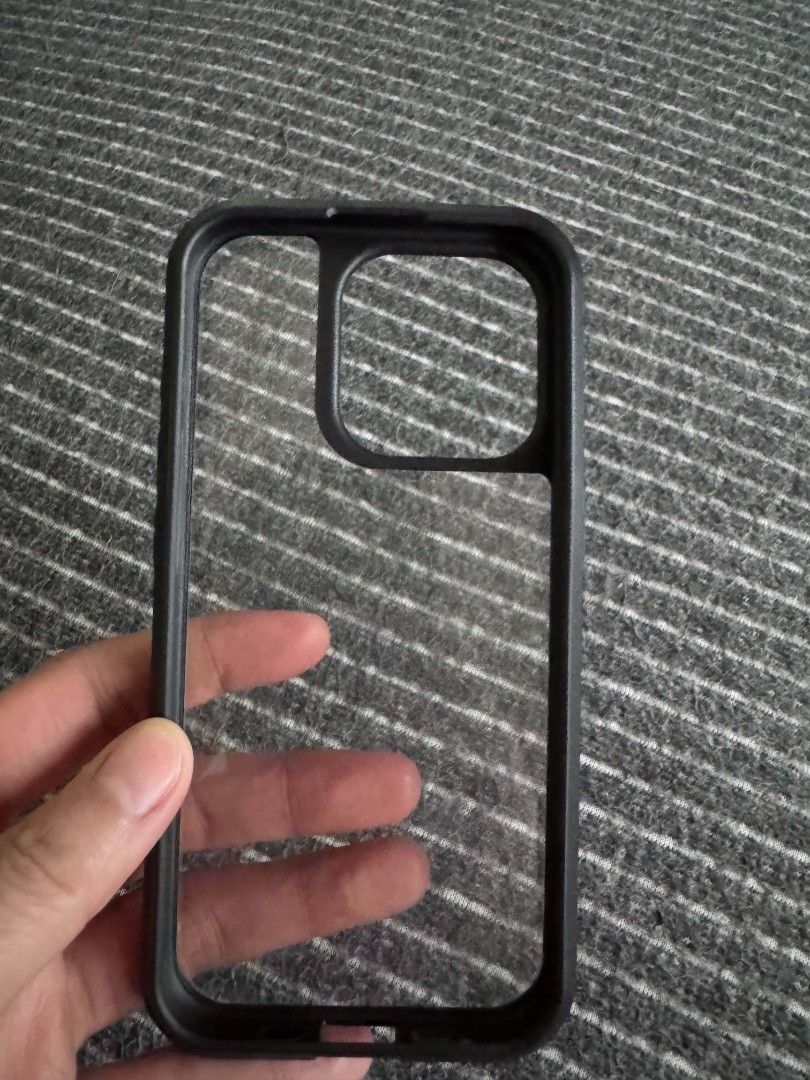 Otterbox React iphone 15 pro (Category: Cases & Sleeves) located in Bacoor. Submitted by lhotee (Listing ID 1455397353, Image 2). Description: barely used no issue with hydrogel.