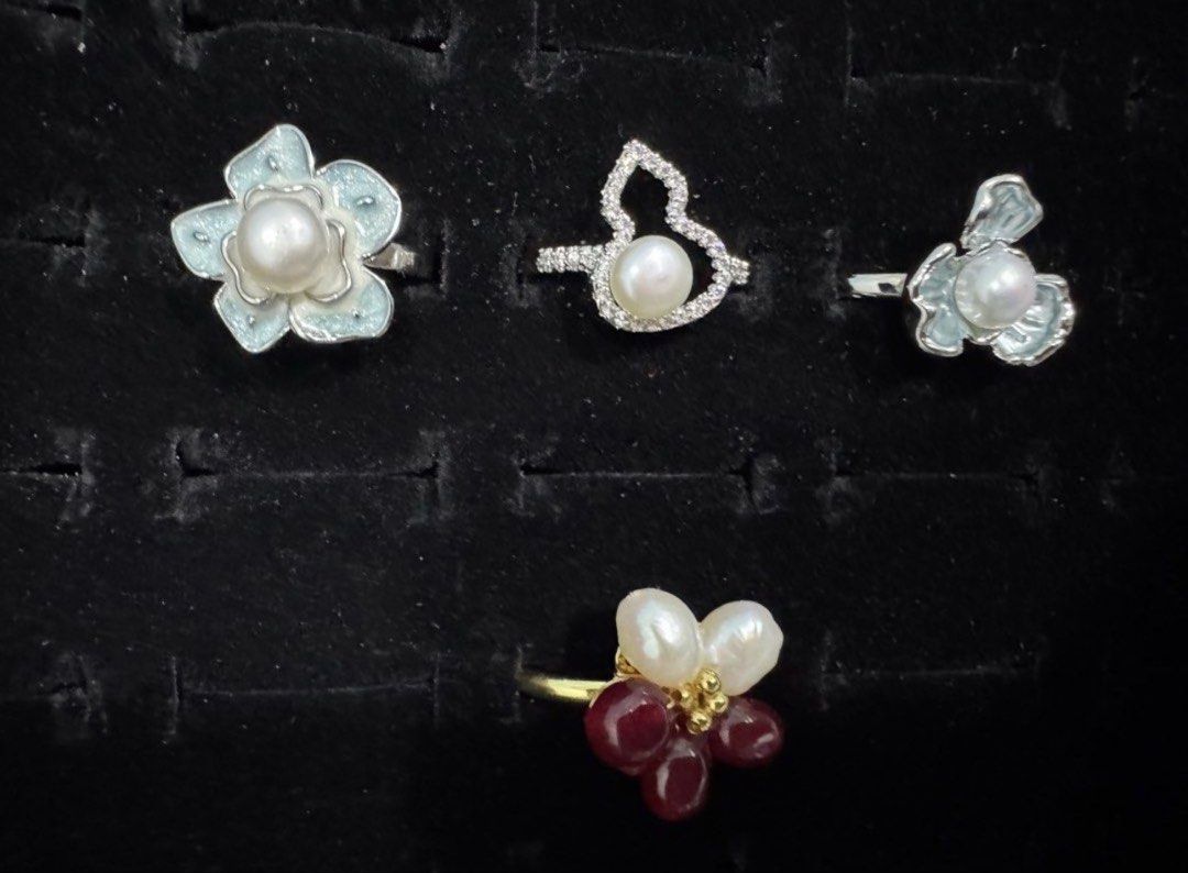 Pearl Ring (Category: Rings) located in Singapore. Submitted by tangping_99-6 (Listing ID 1455396921, Image 1). Description: - Adjustable pearl rings - S$10 each for 1st row ; S$15 for red flower (sold) - Made from natural freshwater pearl - Perfect for adding a subtle, elegant touch to any outfit.