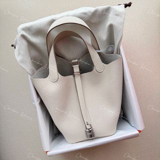 （分類：）位於 。 由 chanshin_hermes 提交（商品編號 1452615264，圖片 1）。簡介： 。