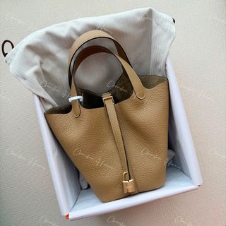 （分類：）位於 。 由 chanshin_hermes 提交（商品編號 1455408017，圖片 1）。簡介： 。