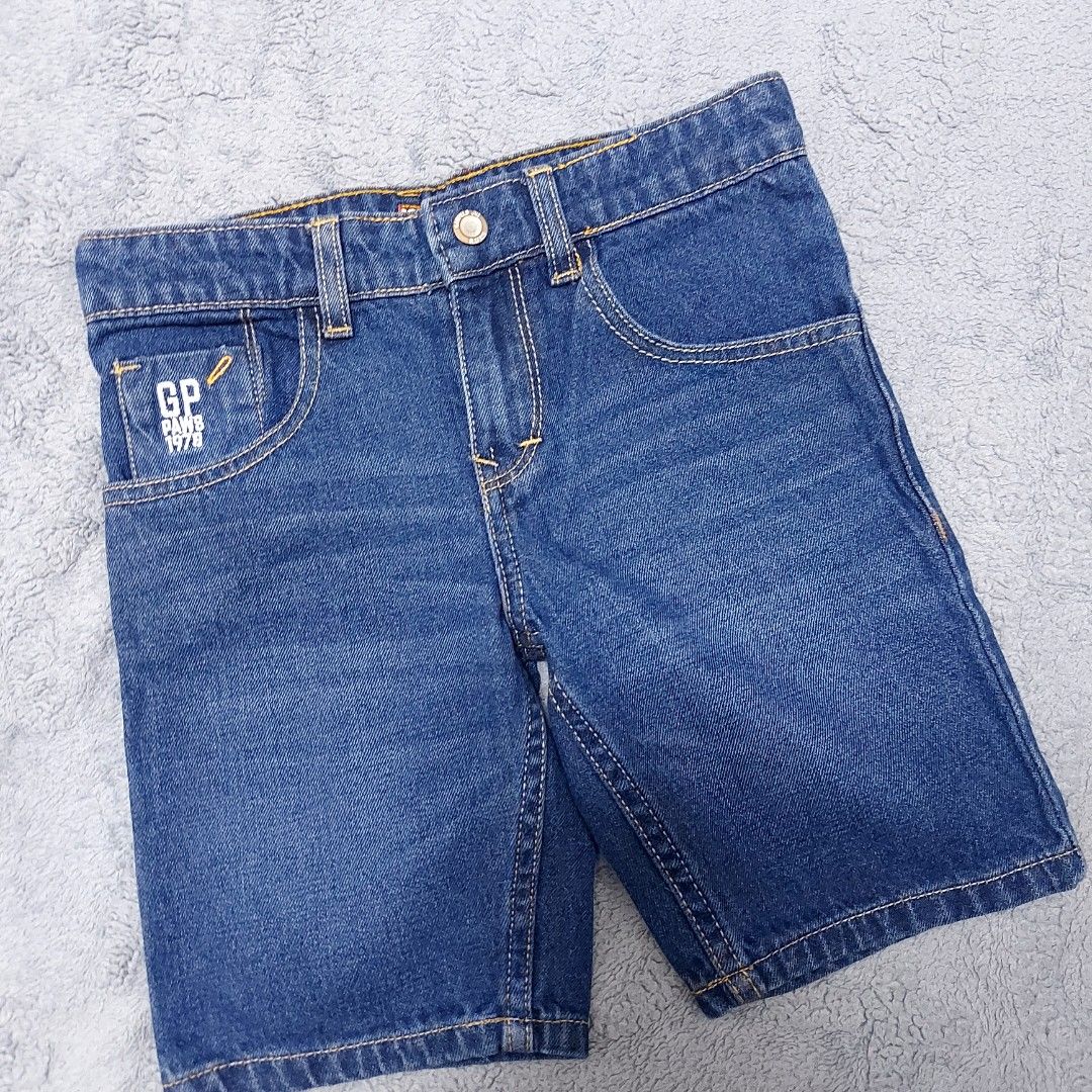 Preloved Baby/Toddler Shorts (Category: Babies & Kids Fashion) located in Caloocan City. Submitted by cherrydlpayumo (Listing ID 1455364608, Image 1). Description: Preloved Baby/Toddler Shorts (Old Navy, Gap Baby, Oshkosh, Levis, Moose Gear Baby, Tommy Hilfiger, Zara, Karl Lagerfeld) All original. Used once or twice only. Can fit 1 year old onwards. Please message me so I can send you more item details. PU location: Socorro Maypajo Caloocan City 