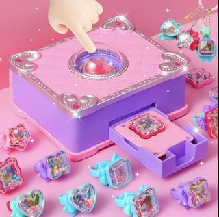 (Category: ) located in . Submitted by madebyjoy_sg (Listing ID 1455396366, Image 1). Description: .