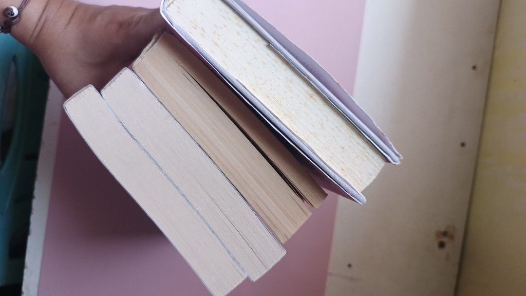 Pretty little Liars (Category: Storybooks) located in Cebu City. Submitted by evelyn.law (Listing ID 1455377855, Image 2). Description: RFS: Done reading and Hi di ko mahagilap ang ibang part ng Pretty Little Liars 😭 ‎✔️Authentic, Binili ko ito sa National Book store ‎ ‎🍏Message me for condition and Video. ‎ ‎🍎MOP (Payment first) ‎Maya, CashG, or bank transfer ‎ ‎🍏MOD ‎SPX or J&T ‎(Buyer should shoulder the SF) ‎ ‎📍Cebu City.