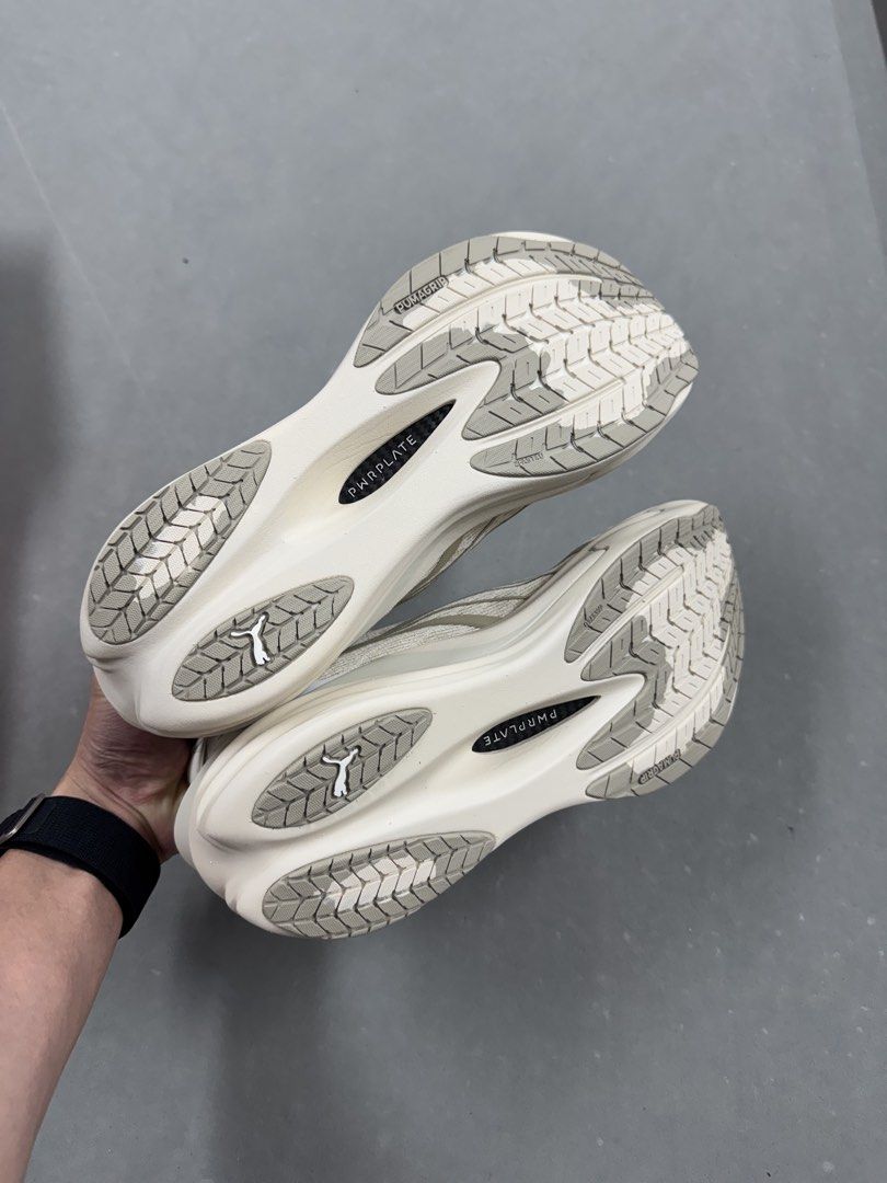 Puma Deviate Nitro 4 (Category: Sneakers) located in Singapore. Submitted by lululemen (Listing ID 1455355705, Image 3). Description: BNIB Puma Deviate Nitro 4 plated running shoes in alpine snow colourway. Selling my spare pair. Good for hyrox/circuit workouts RTP $209 on Puma.