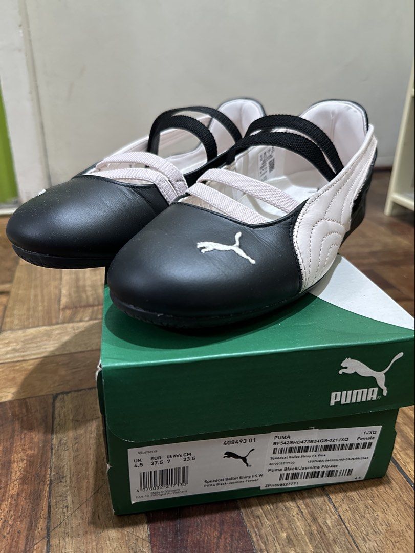 Puma Speedcat Ballet Shiny FS Wns (Category: Flats & Sandals) located in Makati City. Submitted by ryechyle (Listing ID 1455477049, Image 2). Description: Puma Black/Jasmine Flower US Wn's: 7 Includes original box and receipt Bought from Puma Glorietta, Makati Ideal for casual and everyday wear.