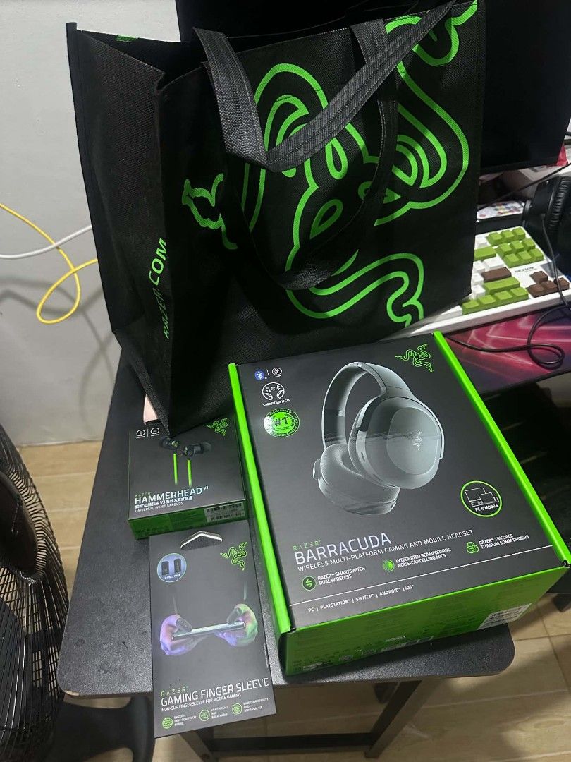 Razer Barracuda Headset, Hammerhead Earbuds, Finger Sleeves (Category: Headphones & Headsets) located in Manila. Submitted by aeros_ken (Listing ID 1455355581, Image 1). Description: SELLING ASPACK BRANDNEW RAZER HEQDSETS Razer Barracuda Razer Hammerhead v3 Razer finger sleeve BRANDNEW SEALED! Perfect for PC and Mobile gaming!! 7k only! Meet up around Pasay city ANY MRT/LRT STATIONS, MOA Meet up Makati Ayala triangle Garden Video call, pick up, j