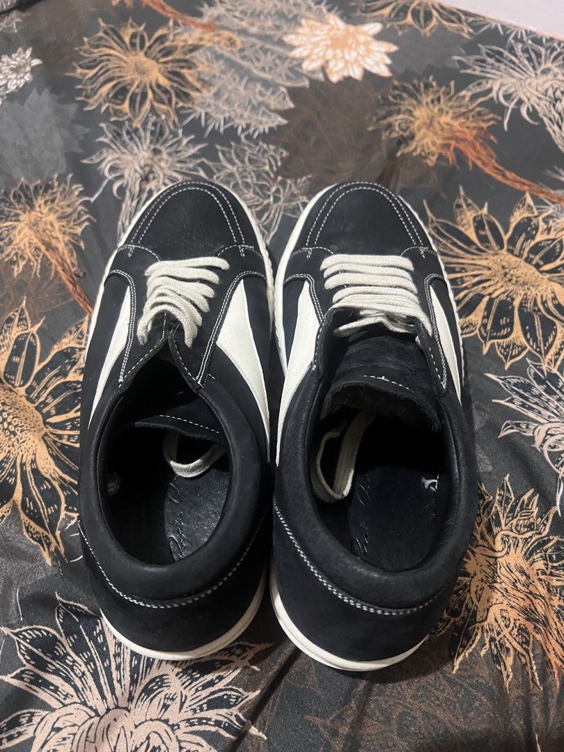 RICK OWENS (Category: Sneakers) located in Alcala. Submitted by dela.sole (Listing ID 1455455177, Image 3). Description: Authentic Very good condition No issue Pair only.