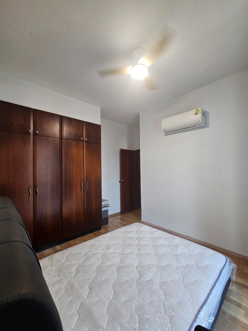 (Category: ) located in . Submitted by ylxneo (Listing ID 1455359796, Image 1). Description: .