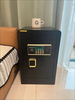 （分類：）位於 。 由 mohassanka 提交（商品編號 1455379853，圖片 1）。簡介： 。
