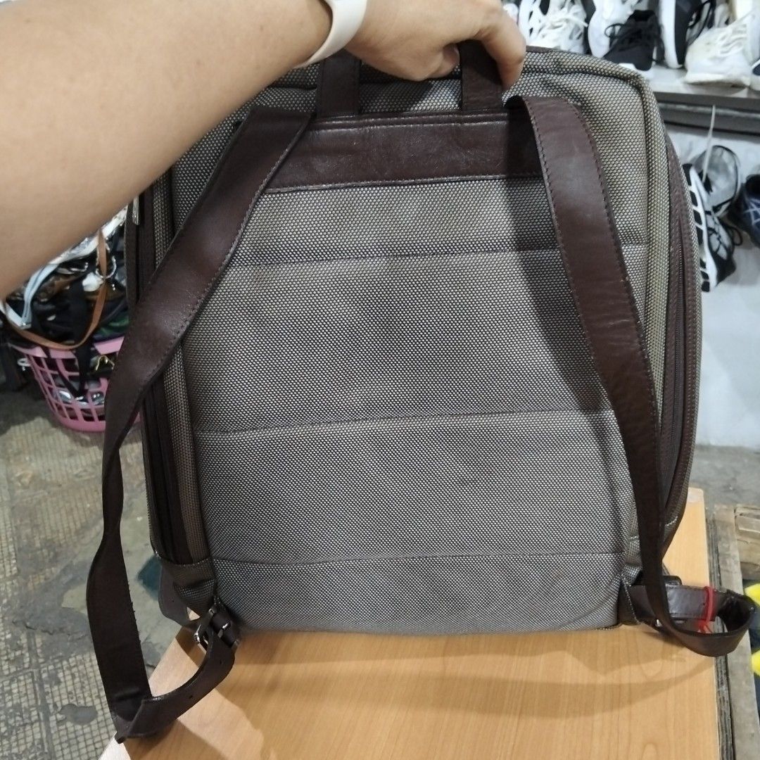 Samsonite Backpack (Category: Backpacks) located in El Salvador. Submitted by francheskaukayukay (Listing ID 1455412598, Image 3). Description: .