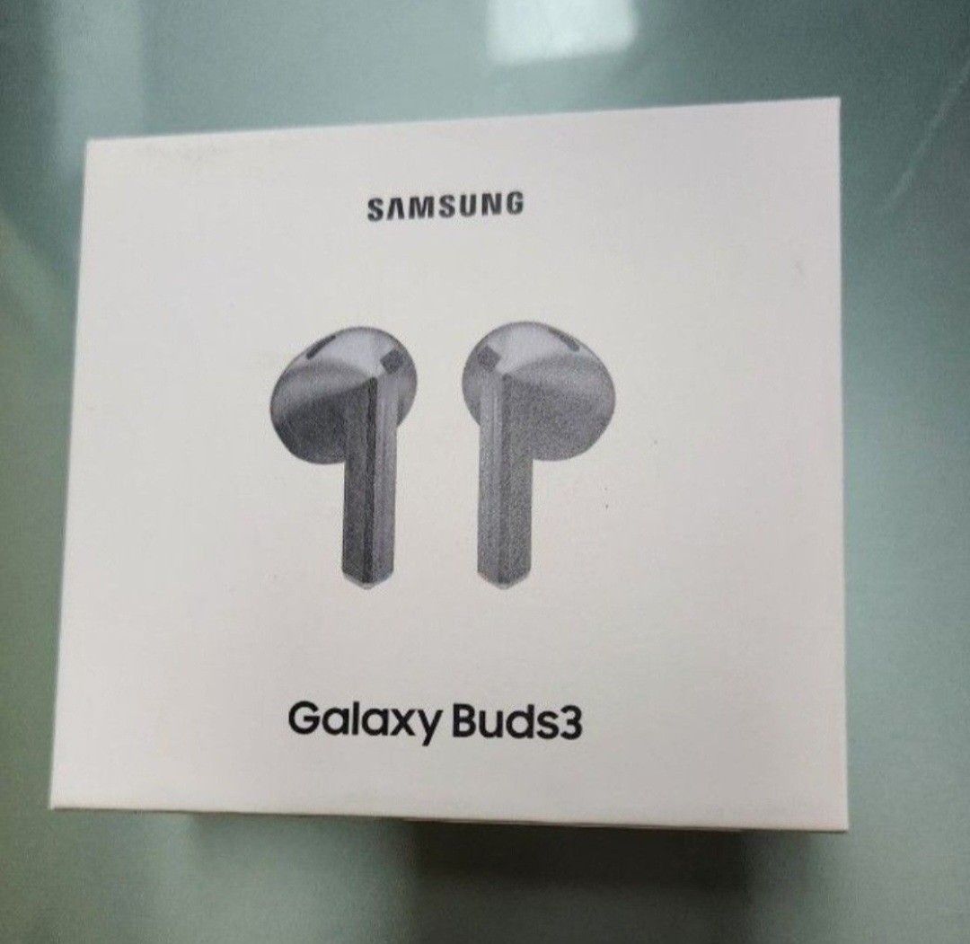 SAMSUNG GALAXY BUDS 3 AI ENABLED TRUE WIRELESS EARBUDS,SILVER-SEALED BOX (Category: Earphones) located in Quezon City. Submitted by stuffiesetc (Listing ID 1455355410, Image 3). Description: SAMSUNG GALAXY BUDS 3 AI TRUE WIRELESS EARBUDS,SILVER-SEALED BOX Guaranteed authentic. Brand new in sealed box. Directly from Samsung store. Compatibility & Battery Life: The Samsung Galaxy Buds 3 are compatible with Android devices running Android 8.0 or lat