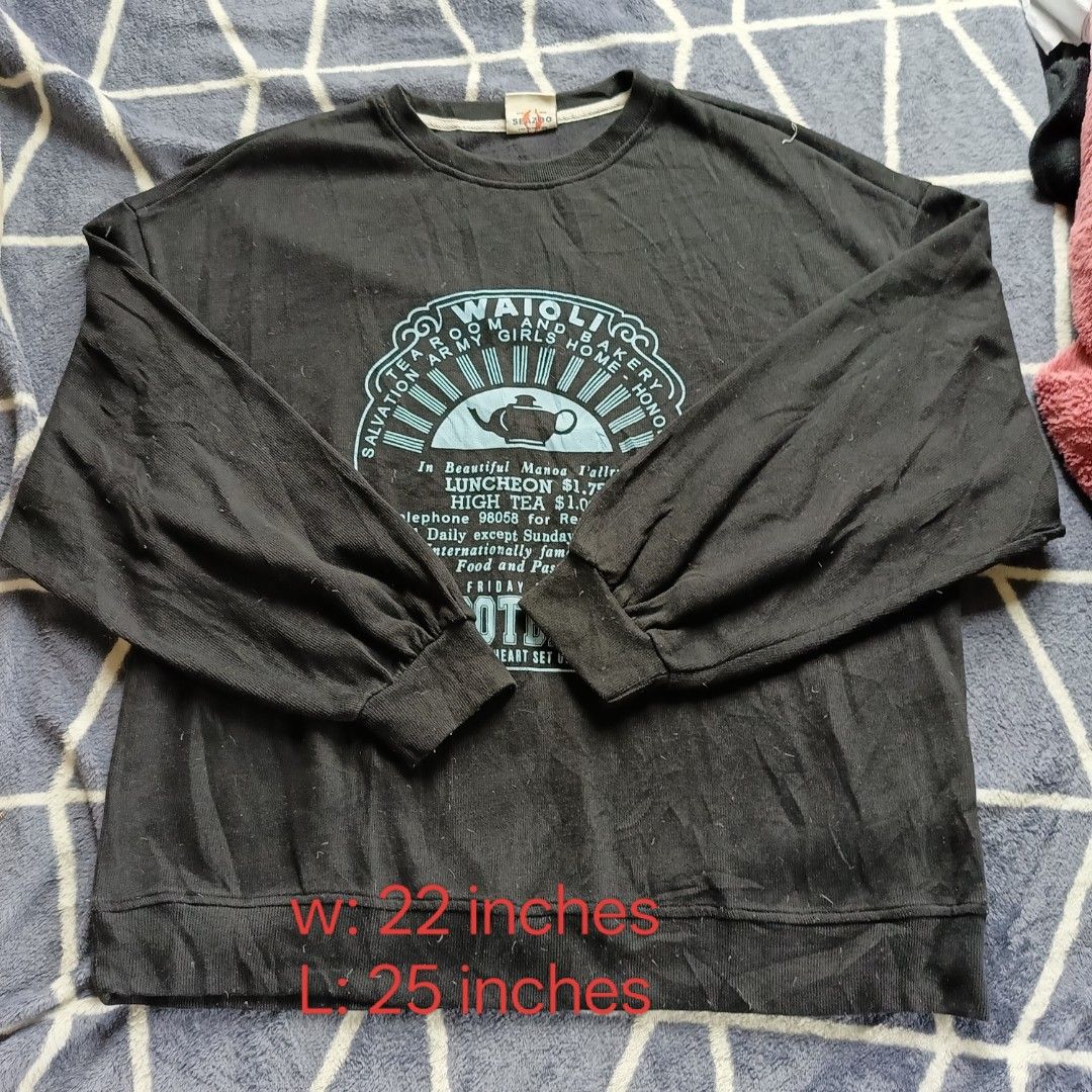seazoo sweatshirt (Category: Activewear) located in Kibungan. Submitted by mysticdeer_68e73a (Listing ID 1455360205, Image 1). Description: medium on tag can fit to large.
