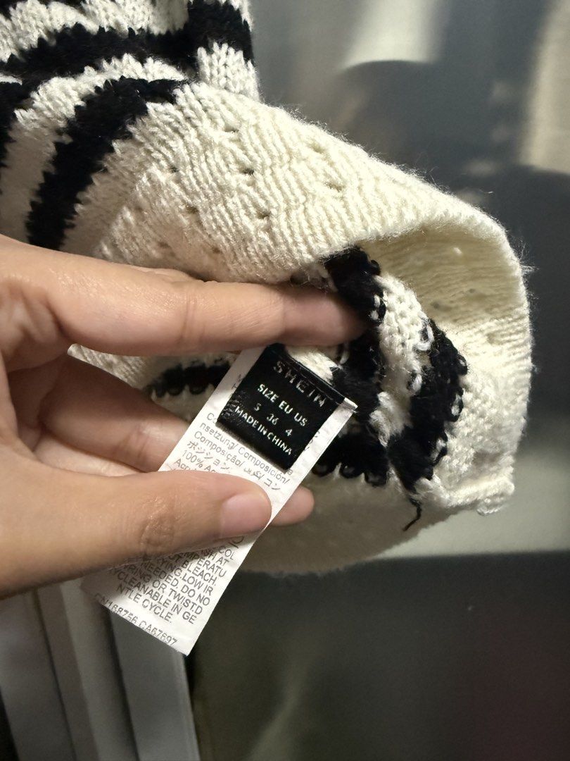 Shein knit vest top (Category: Sleeveless) located in Cainta. Submitted by freeingspaces (Listing ID 1455411392, Image 2). Description: S1.