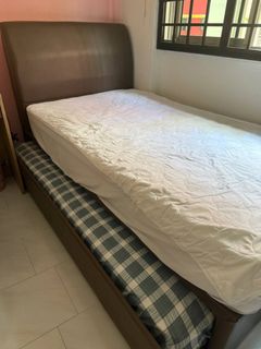 (Category: ) located in . Submitted by amzindahouz (Listing ID 1455338633, Image 1). Description: .