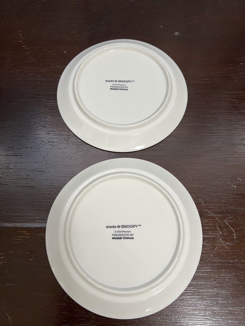 Snoopy plates (Category: Other Kitchenware & Tableware) located in Manila. Submitted by rlab_japan_thrift (Listing ID 1455431759, Image 3). Description: Mister Donut x Snoopy Ceramic Plates (Set of 2) 🍩🐶 Super cute 2013 Japan Mister Donut (misdo) collectible ceramic side plates featuring Snoopy and Woodstock eating donuts! Perfect for snacks, desserts, or display for Peanuts collectors. * Brand / Collaboration: Mister Donut x Peanuts (misdo Sno