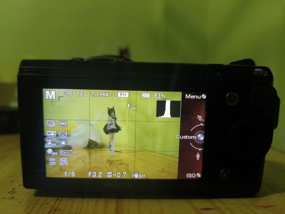 Sony E-mount Nex-5 Camera with Lens (Shutter Error) negotiable (Category: Cameras) located in Alegria. Submitted by eli090585 (Listing ID 1443634656, Image 2). Description: - Sony E-mount Nex-5 camera - Includes Kit and Pancake Lens - Lens cap included - Selling as is.