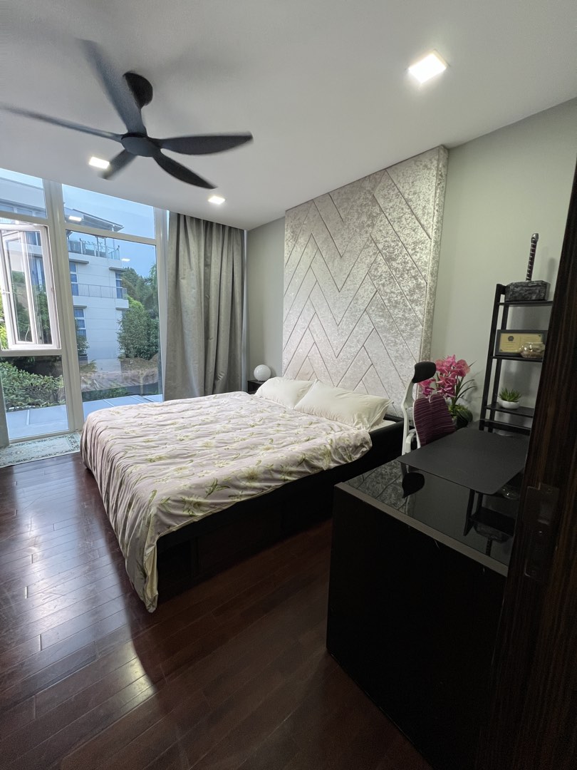 (Category: ) located in . Submitted by ejenzam (Listing ID 1455328397, Image 1). Description: .