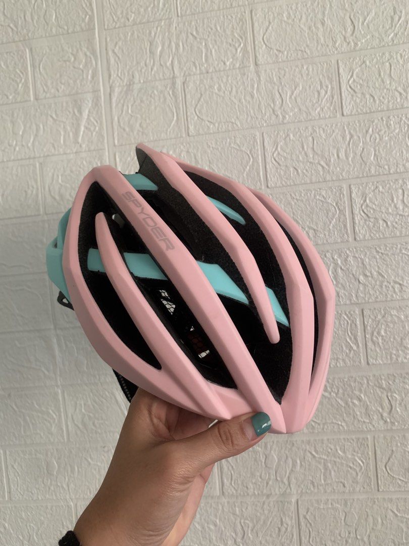 Spyder Helmet (Category: Bicycles) located in Manila. Submitted by bananabelle02 (Listing ID 1455346324, Image 3). Description: .