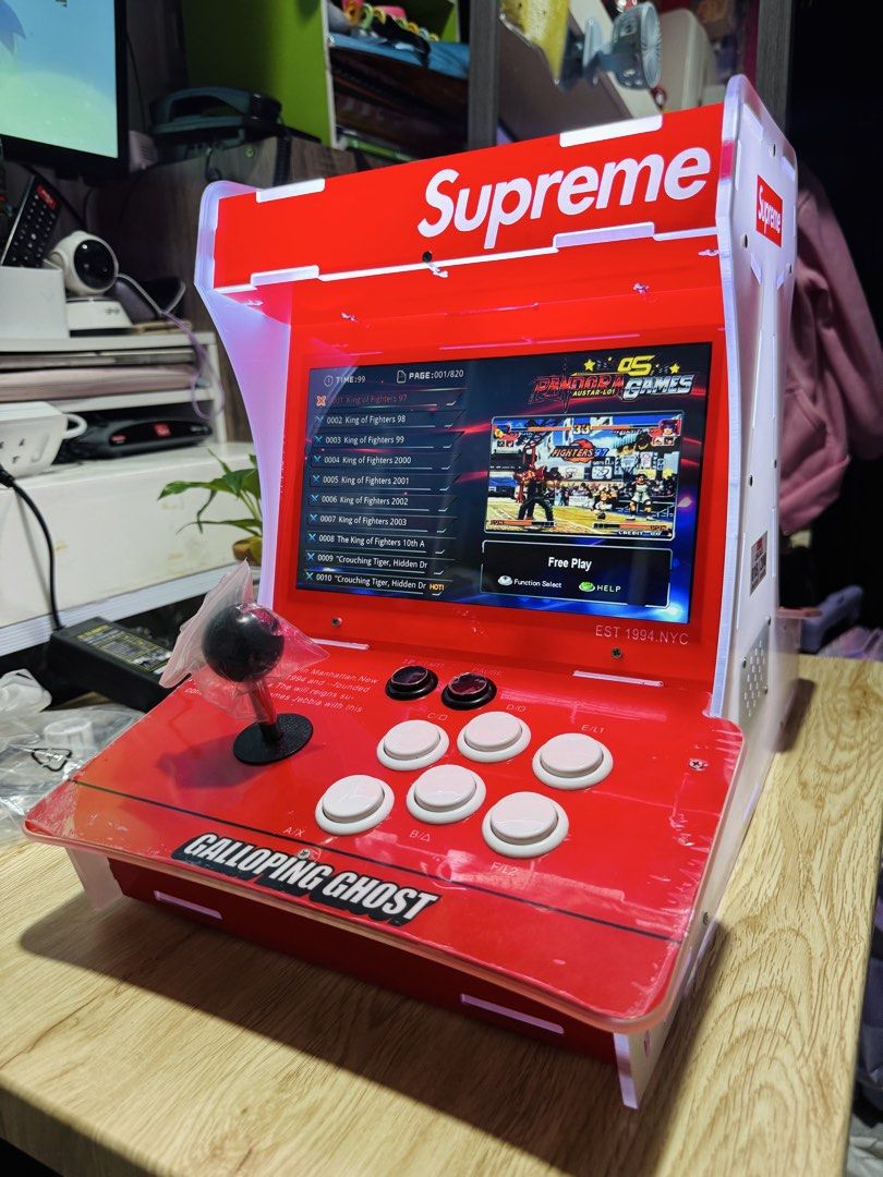 Superman Retro Arcade Games (Category: Nintendo) located in Paranaque City. Submitted by icko007 (Listing ID 1455437671, Image 1). Description: Supreme Retro Arcade Games Dual 2player Brandnew! 8200 Games!! nostalgia Batang 90’s! With box po see picstures Pwede kayo mag laro ng Anak mo or Gawing Negosyo hehe Price 9999 Only No Rush Shipping /Dibs now pay now Location Paranaque Payment Gcash/Bpi Shipping Lalamove/Lbc Buyers Risk / Fee ‼️Seller is 