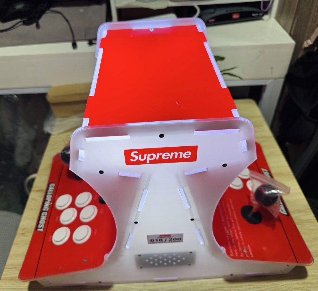 Superman Retro Arcade Games (Category: Nintendo) located in Paranaque City. Submitted by icko007 (Listing ID 1455437671, Image 3). Description: Supreme Retro Arcade Games Dual 2player Brandnew! 8200 Games!! nostalgia Batang 90’s! With box po see picstures Pwede kayo mag laro ng Anak mo or Gawing Negosyo hehe Price 9999 Only No Rush Shipping /Dibs now pay now Location Paranaque Payment Gcash/Bpi Shipping Lalamove/Lbc Buyers Risk / Fee ‼️Seller is 