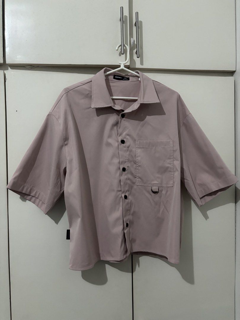 SWAVVY Men Short Sleeve Shirt (Category: Tshirts & Polo Shirts ) located in Manila. Submitted by enventako (Listing ID 1455444149, Image 1). Description: used once, bought it for ₱309 can send additional pics.