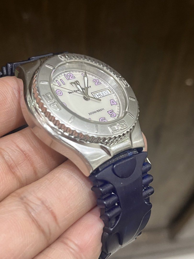 Technomarine Lady AllOriginalSmooth (Category: Women's Watches) located in Manila. Submitted by jeferrer (Listing ID 1455352815, Image 3). Description: For Sale 100% Original No issue Moneyback Warranty Technomarine Mop Dial Very Smooth Gagamitin mo nlang Ship via Lalamove/Lbc/J&T Loc: StaCruz Manila.