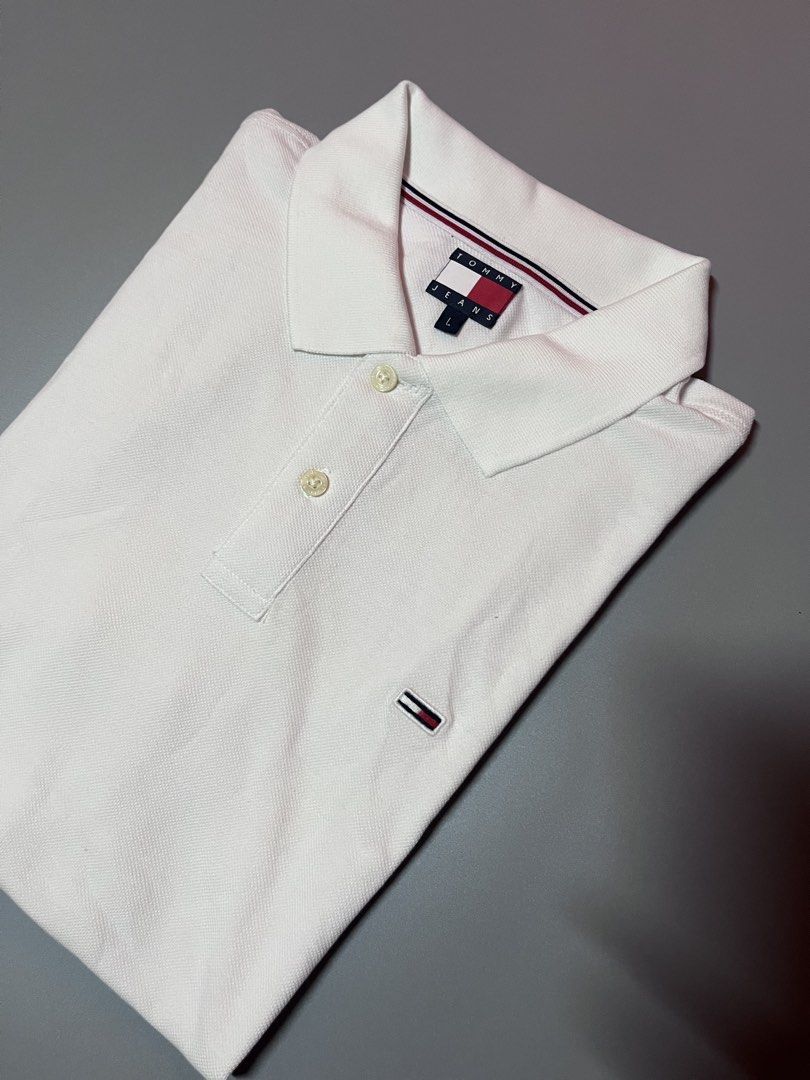 TOMMY HILFIGER POLO SHIRT (Category: Formal Shirts) located in Cebu City. Submitted by markmeta213 (Listing ID 1455405176, Image 3). Description: SIZE: LARGE DIMES: 22/28 NO ISSUE.