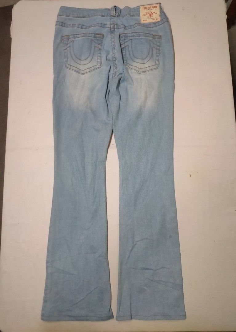 True Religion Becca Mid Rise Bootcut Pants (Category: Jeans) located in Ozamiz City. Submitted by outregrails (Listing ID 1454795744, Image 2). Description: Excellent condition 31 on tag Actual waist 31 kasya hanggang 33 Length 40 inches.