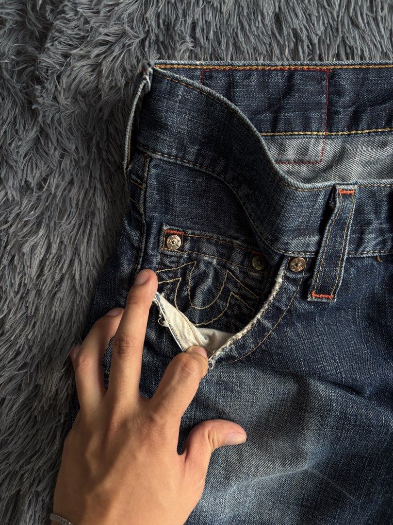 True Religion “Bobby” 30X34 Shorts (Category: Shorts) located in Manila. Submitted by 3ftkl2 (Listing ID 1455449226, Image 3). Description: Size on tag: 30 Waist: 17.5” Thigh: 11.5” Length: 24.5” Hem: 8.5” Condition: Very Good Issue: Cut into jorts Color rate: 10/10 Note: Color may vary due to lighting. 499 + shipping. none negotiable. DM us for more inquiries..