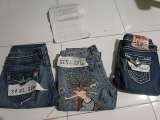 (Category: ) located in . Submitted by gray101 (Listing ID 1455328226, Image 1). Description: .